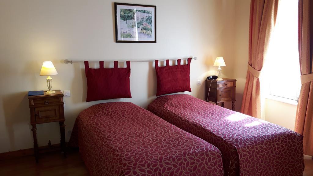 Hotel Du Donjon Aulnay  Ngoại thất bức ảnh