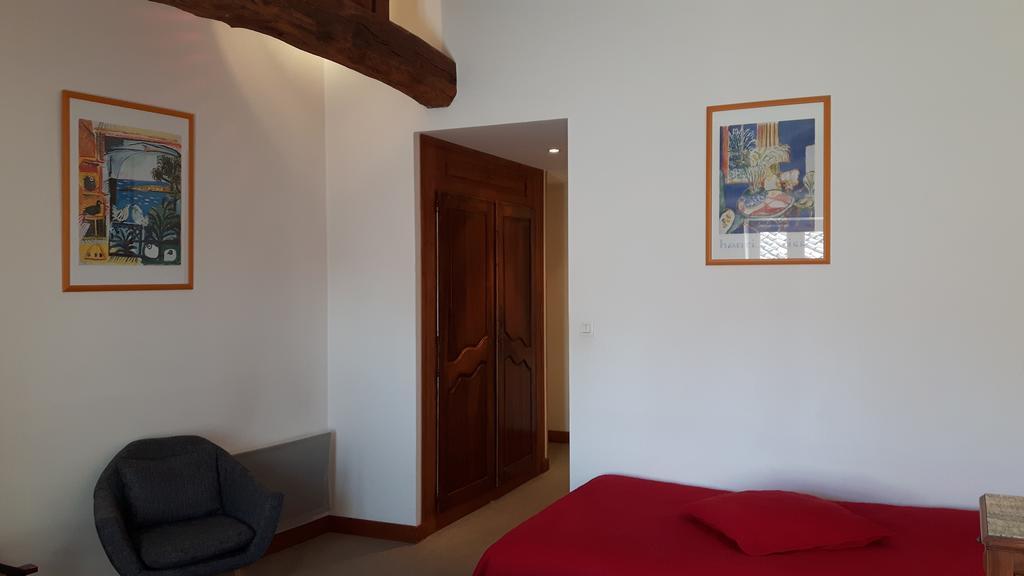 Hotel Du Donjon Aulnay  Ngoại thất bức ảnh