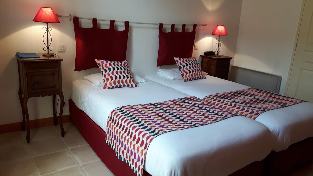 Hotel Du Donjon Aulnay  Ngoại thất bức ảnh