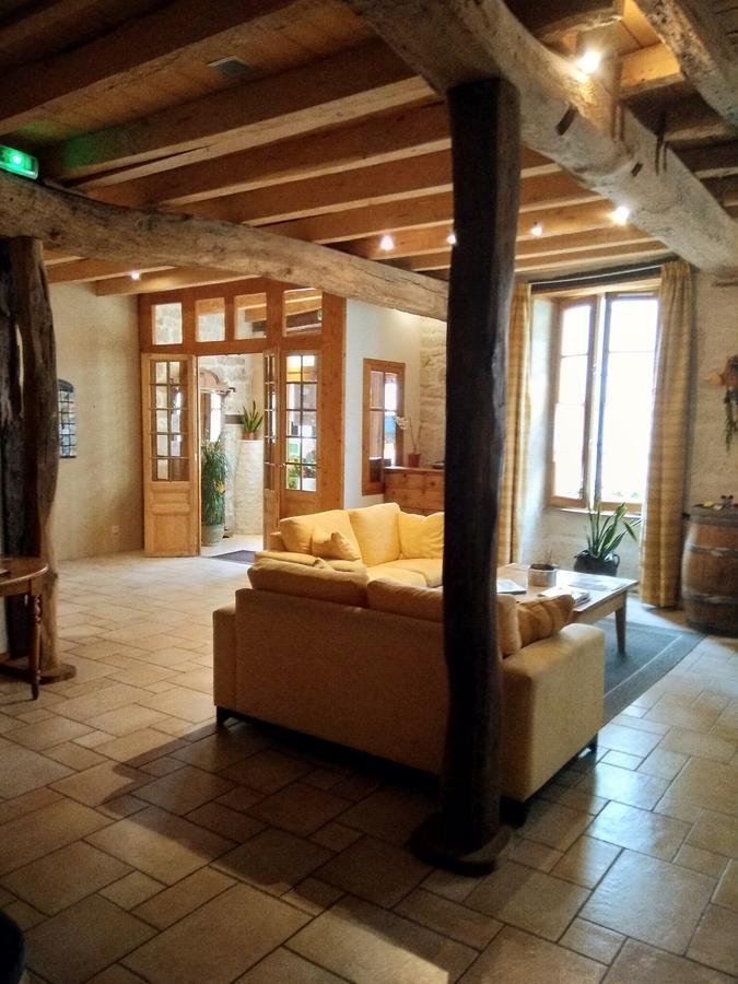 Hotel Du Donjon Aulnay  Ngoại thất bức ảnh