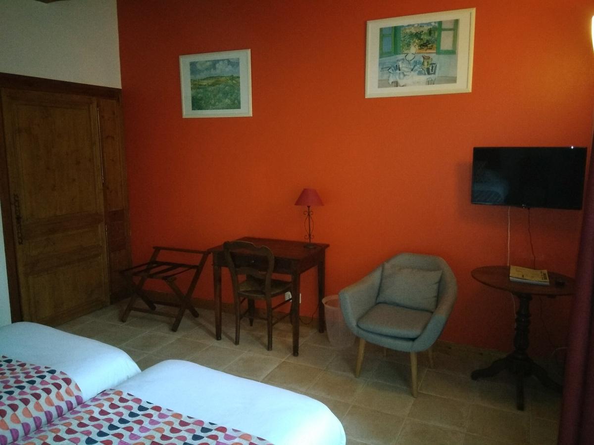 Hotel Du Donjon Aulnay  Ngoại thất bức ảnh