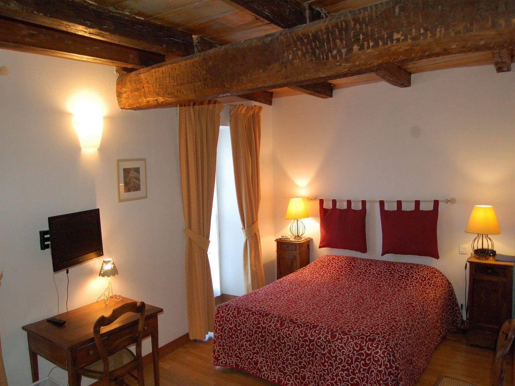 Hotel Du Donjon Aulnay  Ngoại thất bức ảnh